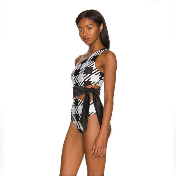 Beach Riot Free People Movement Black and White HoundstoothOne-Shoulder Swimsuit - Picture 3 of 11